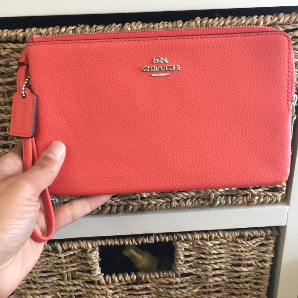 Coach wristlet double zipper - Picture 8 of 8